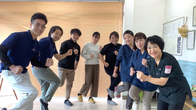 訪問看護ステーションTOMO西スタッフ集合写真