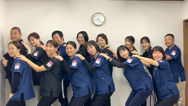 TOMO諫早スタッフ集合写真